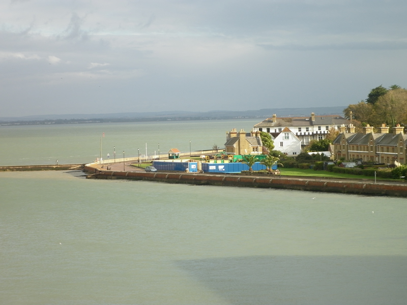 The location of the launch pit with the rig in the background. The narrow confines of the site can be seen.