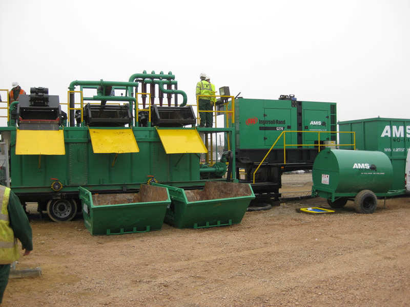 AMS No-Dig's Mud Recyclying unit in use at Sizewell B